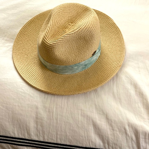 Cream colored Fedora. Wide brim. Light Blue Bandana. 🦋 - Picture 4 of 4